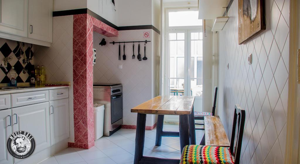 Music Hall Lisbon Hostel Bagian luar foto